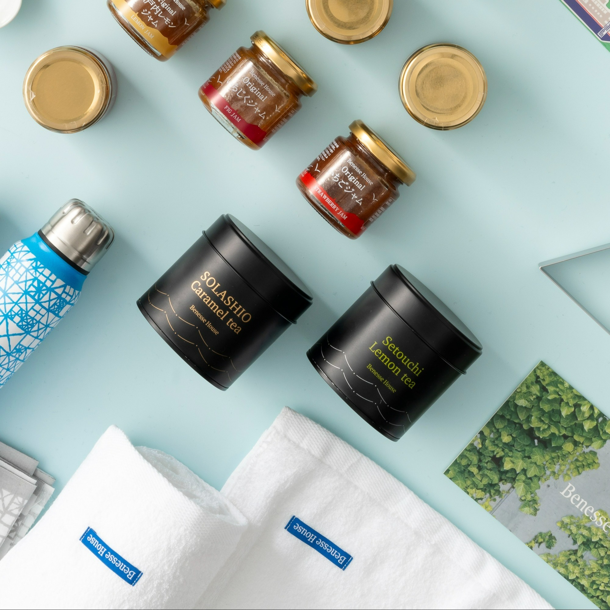 During the promotion period, customers who make a purchase in our online shop will receive a set of two original greeting cards for free!🎁
2024/12/02~2025/02/28 ※One set will be given away per order. The cards will be sent out randomly.
12月2日~25年2月28日まで国内送料無料キャンペーンを実施いたします!1年がんばった自分へのご褒美に、大切な人へのちょっとしたギフトに🎁🤍
※1回のご注文につき、ひとつのお届け先のみとなりますが、期間中は何度でもご利用いただけます。
#benesse #benessehouseonlineshop #benessehouse #ミュージアムグッズ #直島 #naoshima #ねこ #benessere #Gift #ギフト