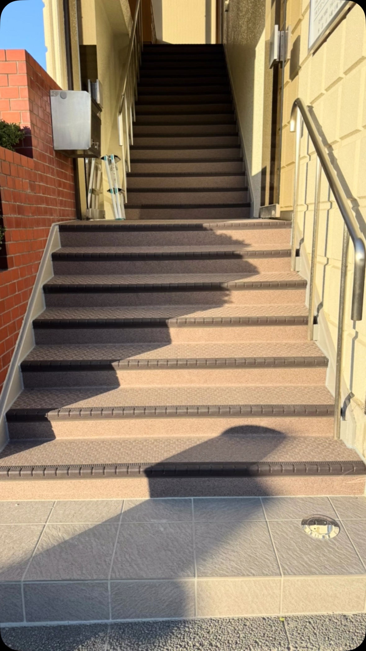 某病院改修工事 御依頼頂きました。
施工後 施工後  工事作業を 掲載されて頂きます。 お施主様には沢山の感謝の御言葉頂き 本当にありがとうございます。
後のアフターもしっかり努めさせて頂きます。今後ともよろしくお願い致します。