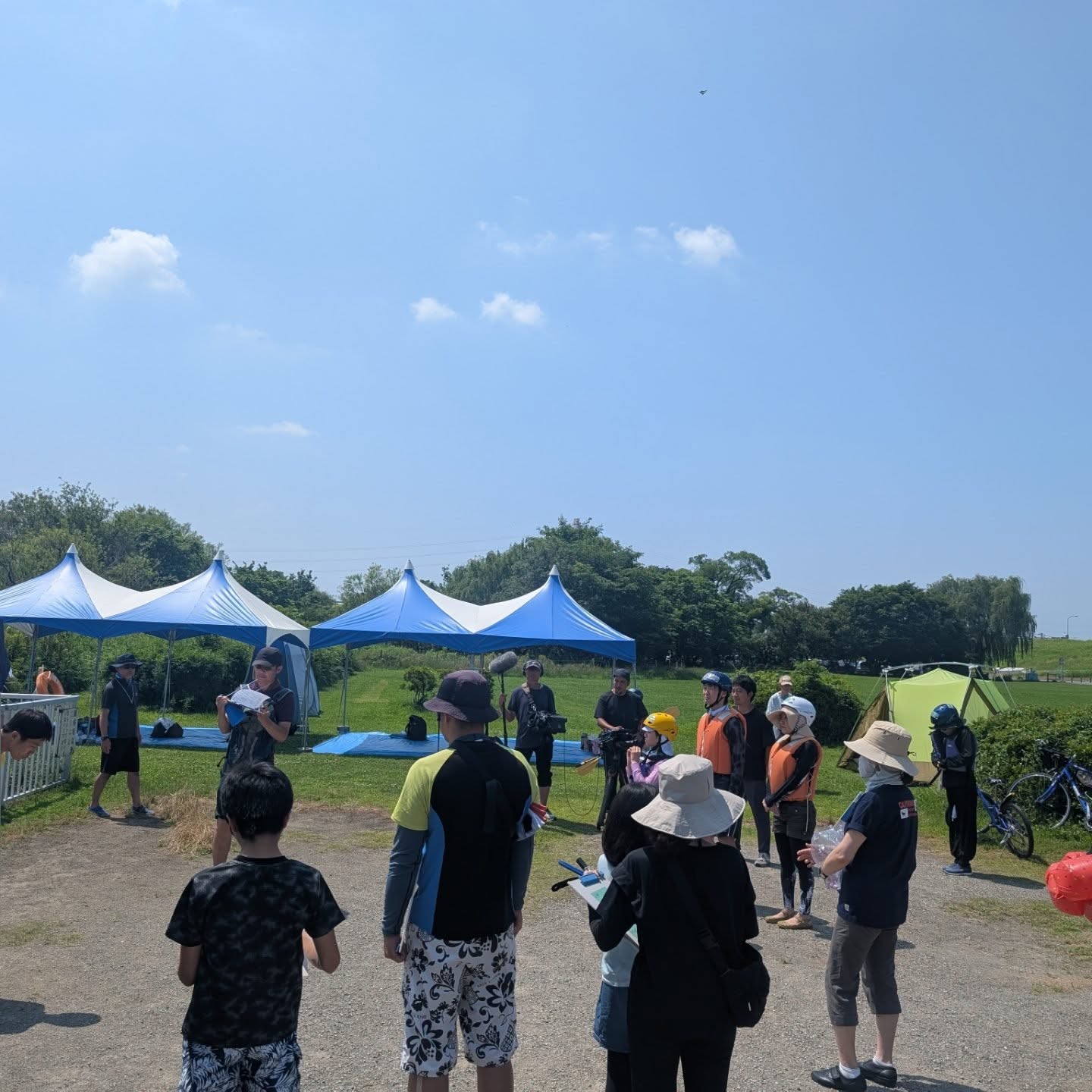 6/28, 29と2日間にわたり、毎年恒例の葛飾区カヌー体験が行われ、計50名の皆さんにカヌーやSUPを楽しんでもらいました。協会への入会をお待ちしています。また来年もよろしくお願いします。