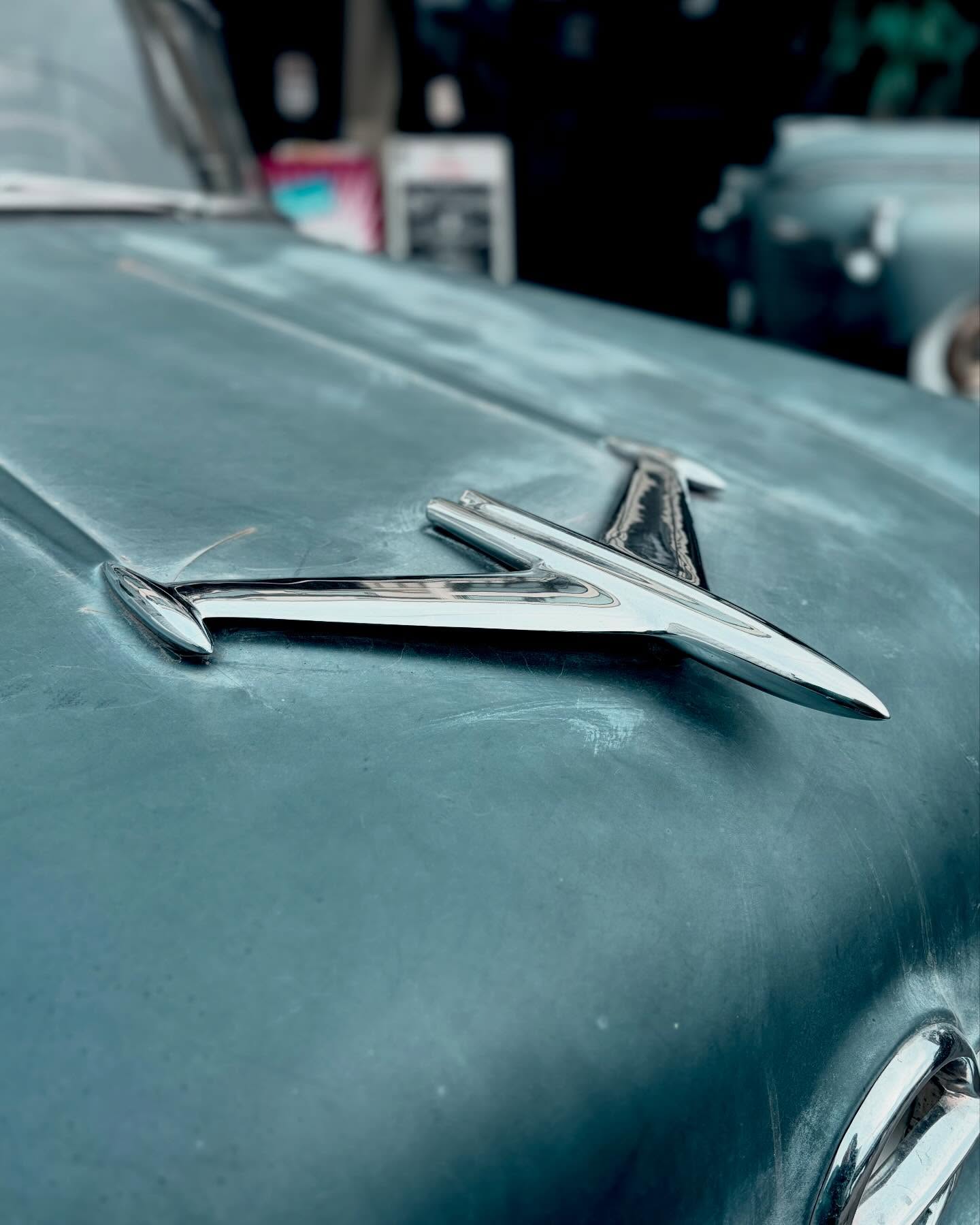 【全国納車可能🇺🇸】Delinquent Bros JAPANではビンテージカーの販売も行っております。こちらもLos Angeles仕入れ、現地で一台一台しっかり目で見た上で買付しております。もちろん在庫車以外にも現地にて探す事も可能🇺🇸
ベース車、カスタム車もご予算内で提案させて頂きます。まずはご相談下さい🤝⬛︎ 営業時間 : 11:00~19:00
⬛︎ 北海道札幌市白石区北郷9条7丁目10-2
⬛︎ 駐車場有
⬛︎ 定休日はInstagram固定投稿にてご確認下さい。#hodrod
#ビンテージカー
#デリンクエント
#非行兄弟
#札幌