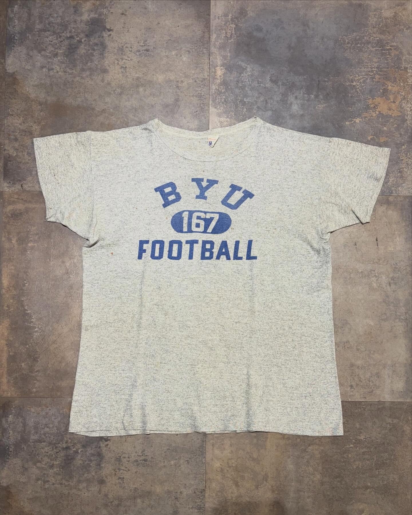 【Vintage T-shirt 入荷🇺🇸】ビンテージTシャツ入荷🇺🇸お手頃な価格なモノからスペシャルなモノまで幅広くラインナップ。オンラインストア又は店頭にて🤝⬛︎ 営業時間 : 11:00~19:00
⬛︎ 北海道札幌市白石区北郷9条7丁目10-2
⬛︎ 駐車場有
⬛︎ ONLINE STOREはプロフィール欄へ。
⬛︎ 定休日はInstagram固定投稿にてご確認下さい。#delinquentbros
#デリンクエント
#非行兄弟
#古着
#札幌