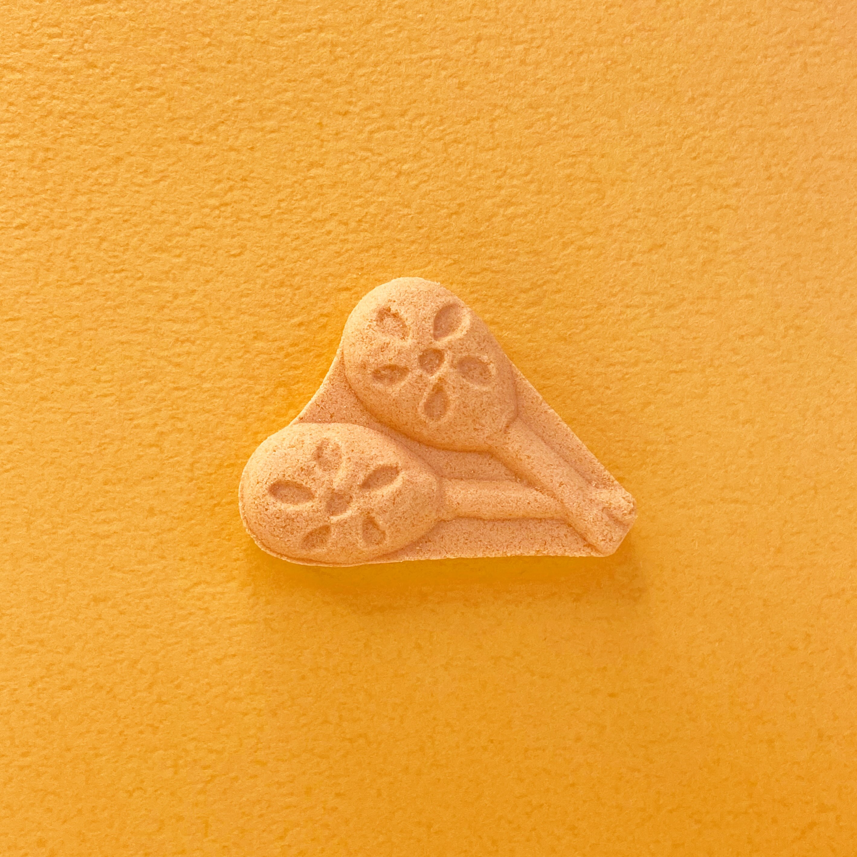 「マラカス」の和三盆😊
シャカシャカ♪
見て感動、食べておいしい
ばいこう堂の和三盆
他にも様々な和三盆をこちらでご紹介しています♪
https://wasanbon-shop.com/
@baikodo
(↑こちらのプロフィール欄からもリンク先へ移動が可能です)
#マラカス #ばいこう堂 #和三盆 #和三宝 #maracas