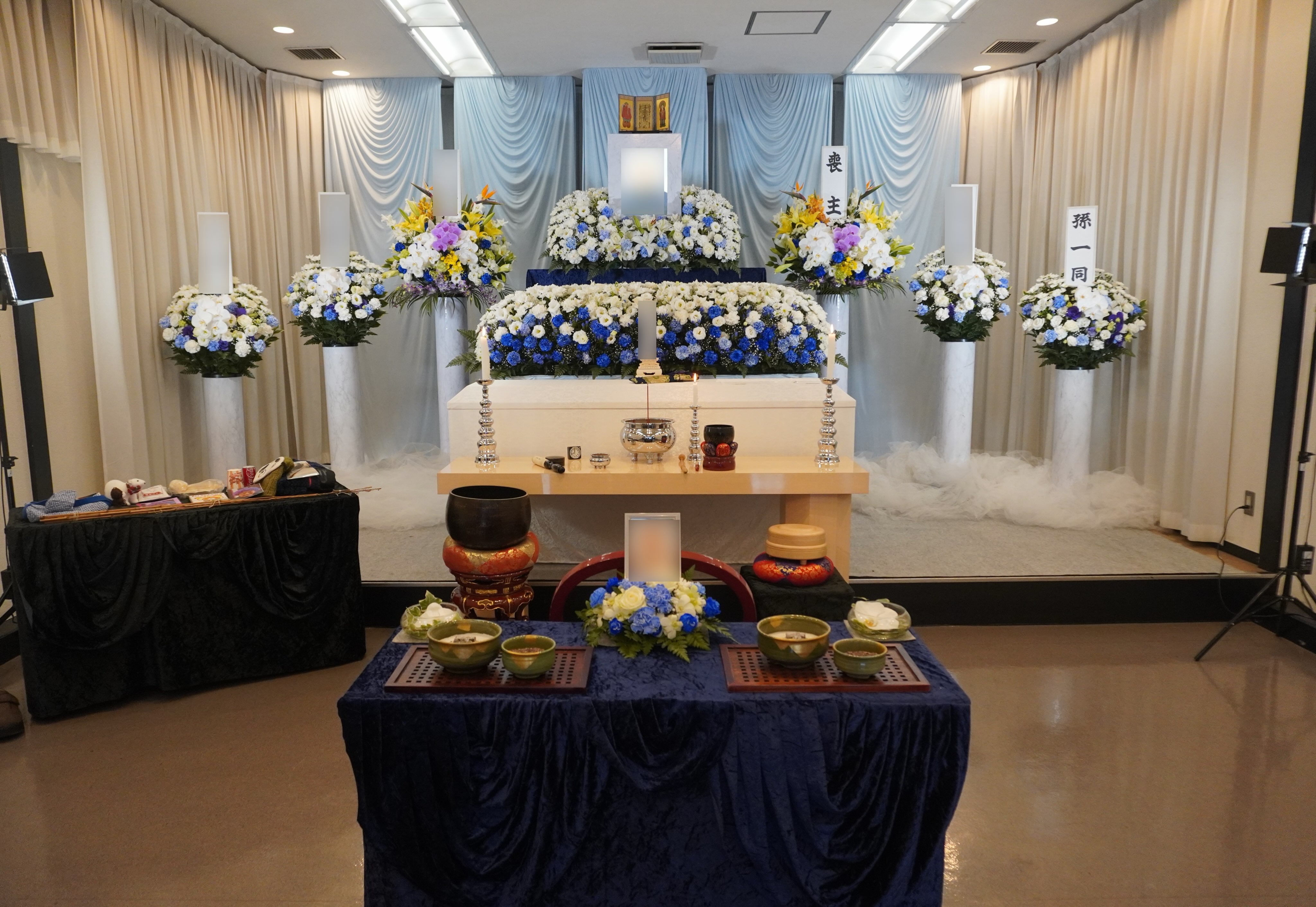 板橋区舟渡にある火葬場併設式場戸田斎場別館思食の間にて家族葬のお手伝いをさせていただきました。
事前相談にてご葬儀のお打ち合わせをさせていただき、当日までにしっかりとご準備をされておりました。
お近しい方々にてゆっくりと最後のお時間をお過ごしいただきました。
#戸田斎場
#家族葬
#事前相談
#板橋区